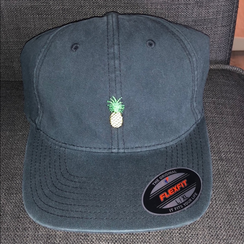 Honolulu surf Co. Pineapple flex fit hat